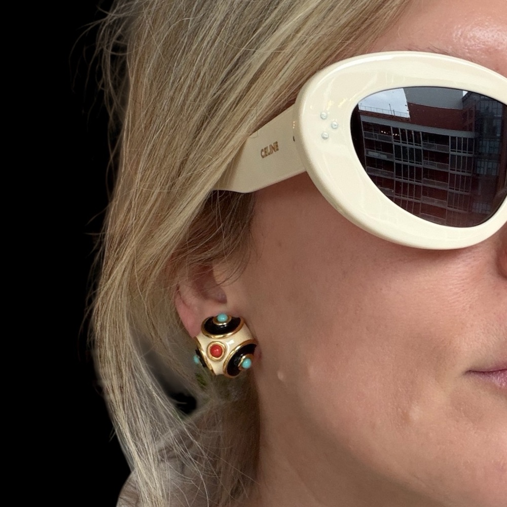 SOLD 🩷Kenneth Jay Lane Vintage Enamel Earrings - Picture 7 of 7